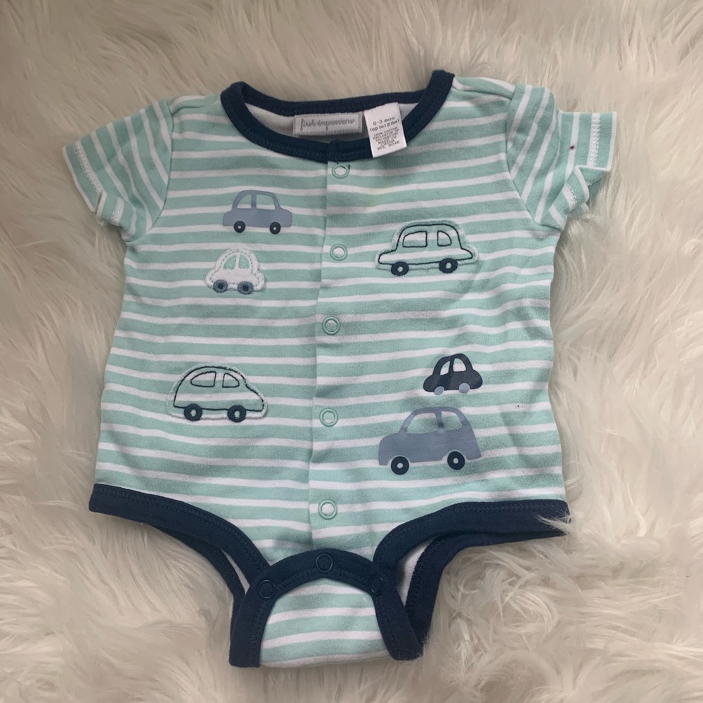 0-3M First Impressions short Sleeve Car Onesie